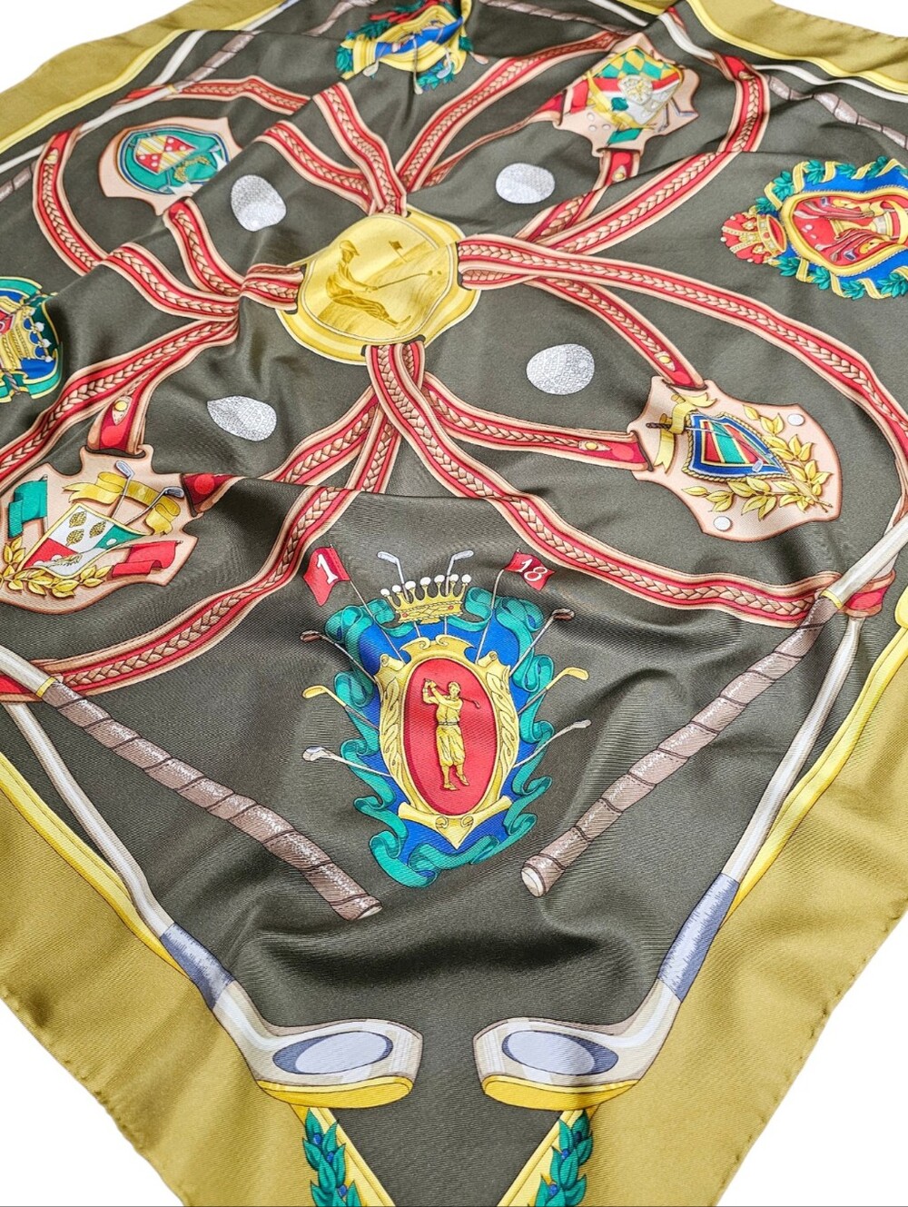 GUCCI SCARF - Picture 14 of 16